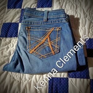 32r Mid Rise Ariat Turquoise Jeans